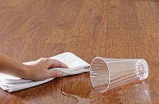 Cách xử lý sàn gỗ bị phồng do thấm nước hiệu quả – Giải pháp an toàn cho gia đình bạn